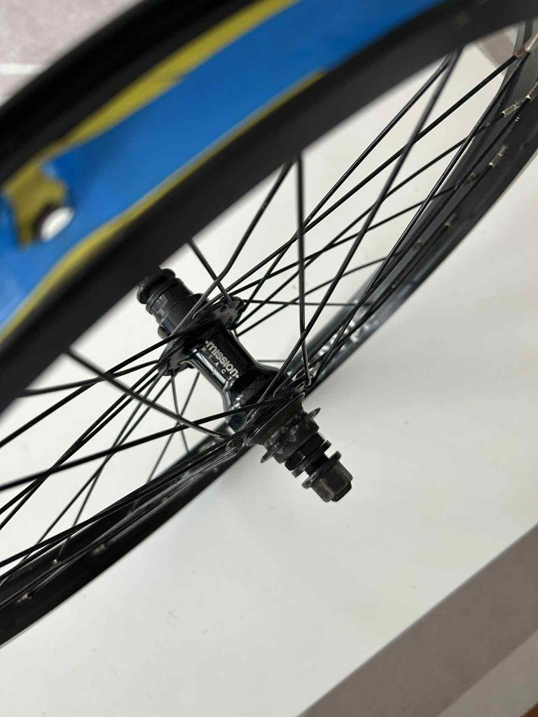 Roue BMX Alienation/Mission, Vélos & Vélomoteurs, Accessoires vélo | Autres Accessoires de vélo, Comme neuf, Enlèvement