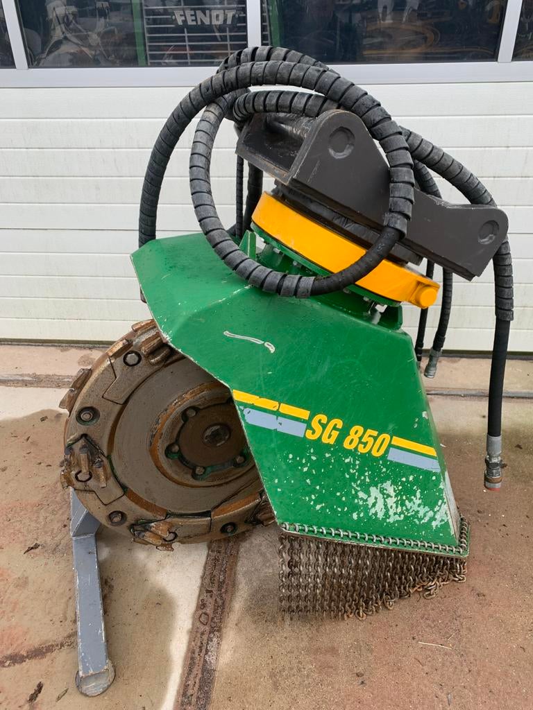 Stobbenfrees Dutch Dragon SG 850 kraan aanbouw, Ophalen