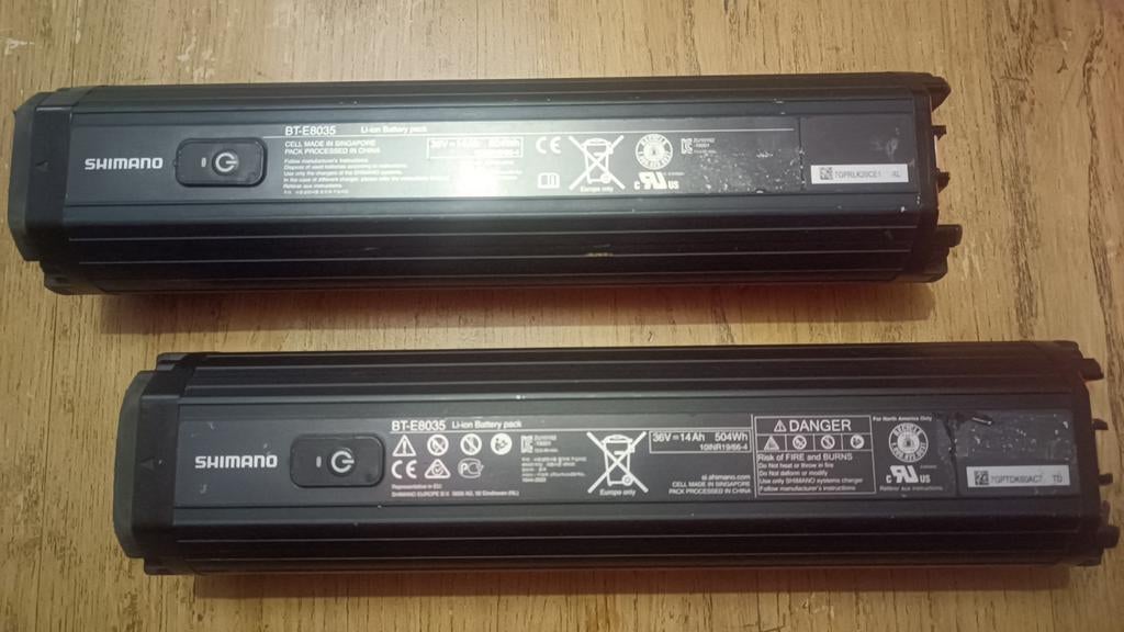2 batteries Shimano BT-E8035 504Wh 36V 14Ah + chargeur, Enlèvement, Utilisé