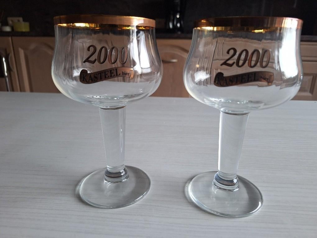2 bierglazen Kasteelbier 2000, Ophalen of Verzenden, Zo goed als nieuw, Bierglas