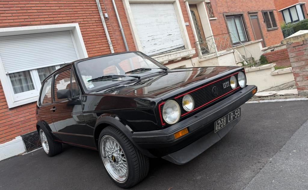 Golf I GTI, Autos, Volkswagen, Achat, Euro 6, Boîte manuelle, Noir