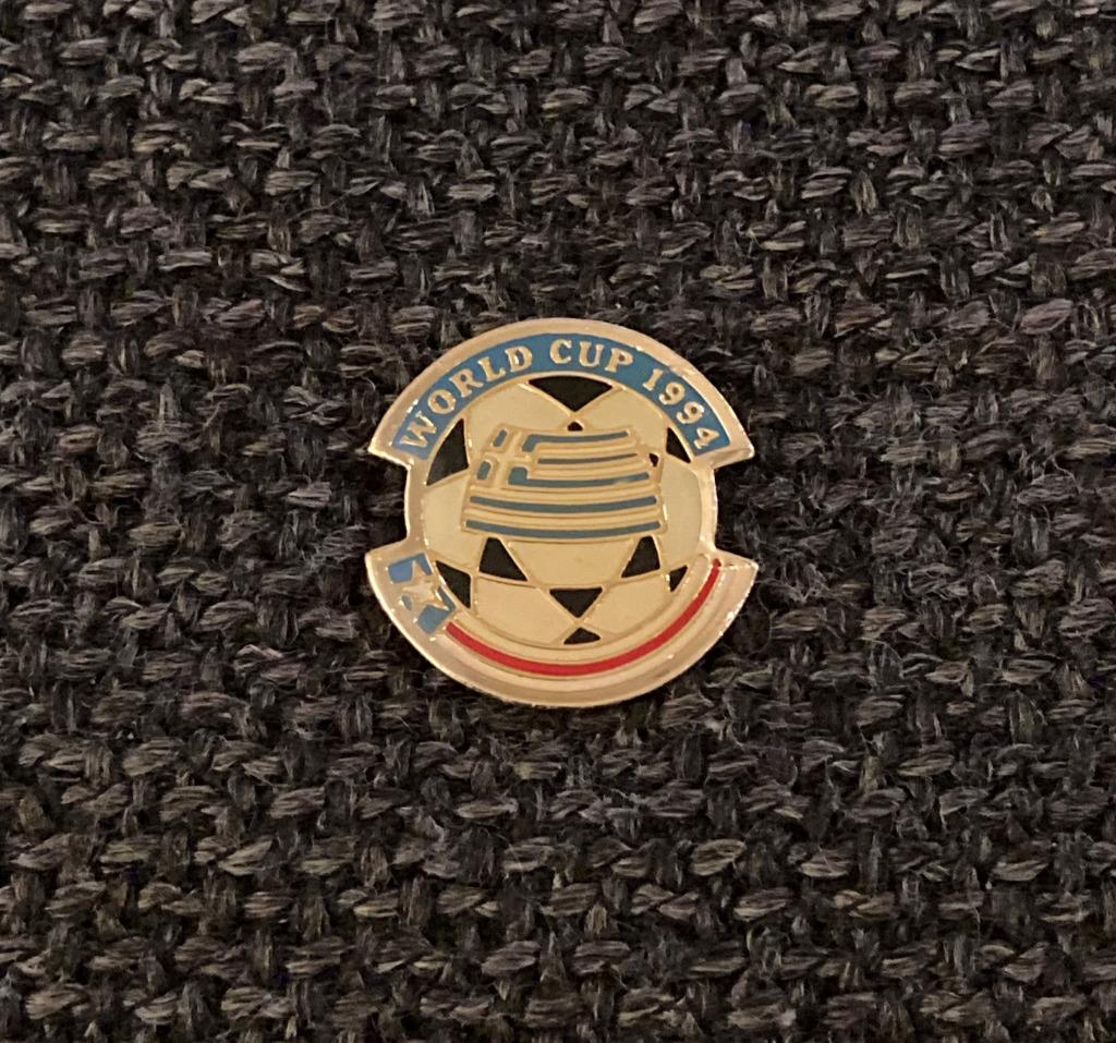 PIN - WORLD CUP 1994 - FOOTBALL - VOETBAL - GRIEKENLAND, Verzamelen, Verzenden, Gebruikt, Sport, Speldje of Pin