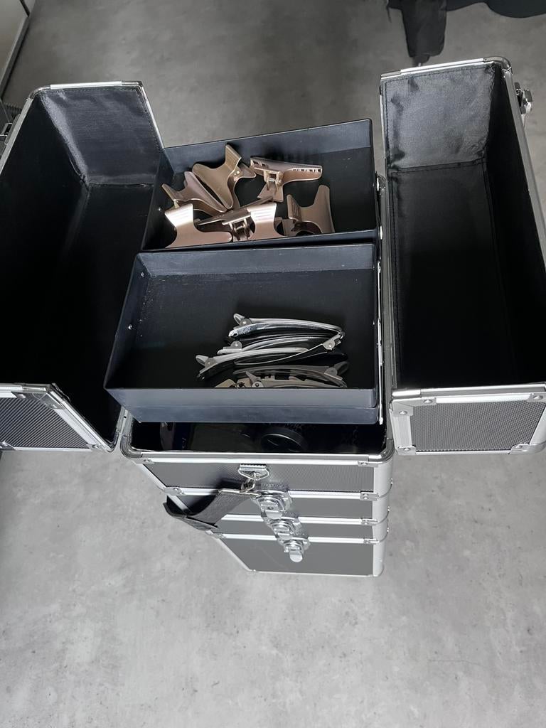 Trousse de coiffeur sur roulettes, Enlèvement ou Envoi, Neuf, Gris, Avec serrure