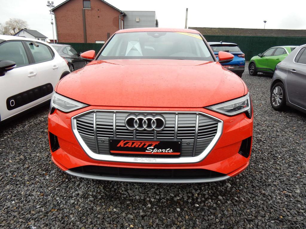 Audi e-tron Quattro ! 21.000 km ! trekh/gps/camera enz.., Auto's, Automaat, Gebruikt, 313 pk, Parkeersensor