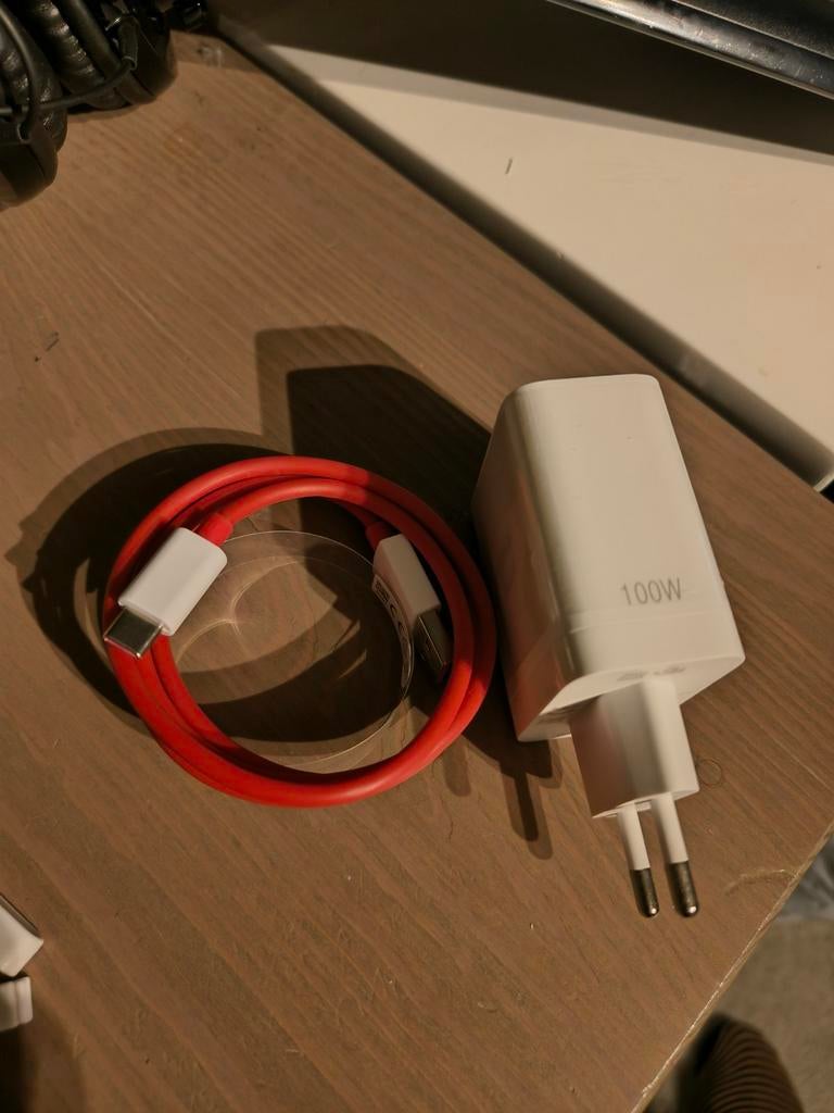 100W Usb-c super snel oplader . Mega fast charger !, Enlèvement ou Envoi, Comme neuf, Motorola