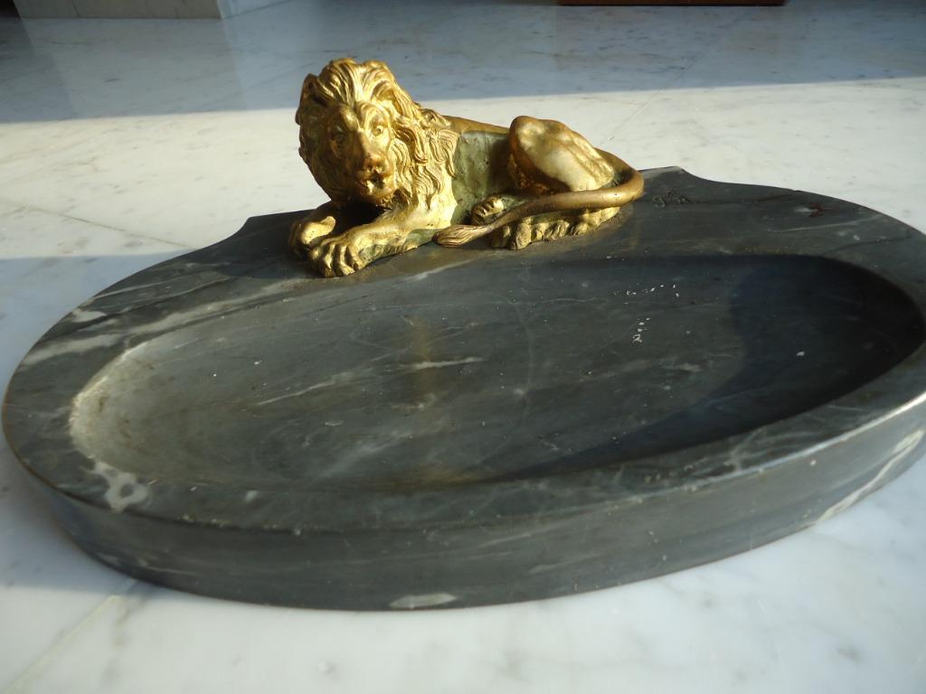 ca 1920/30 vide-poche leeuw verguld brons marmer gesigneerd, Antiek en Kunst, Ophalen of Verzenden