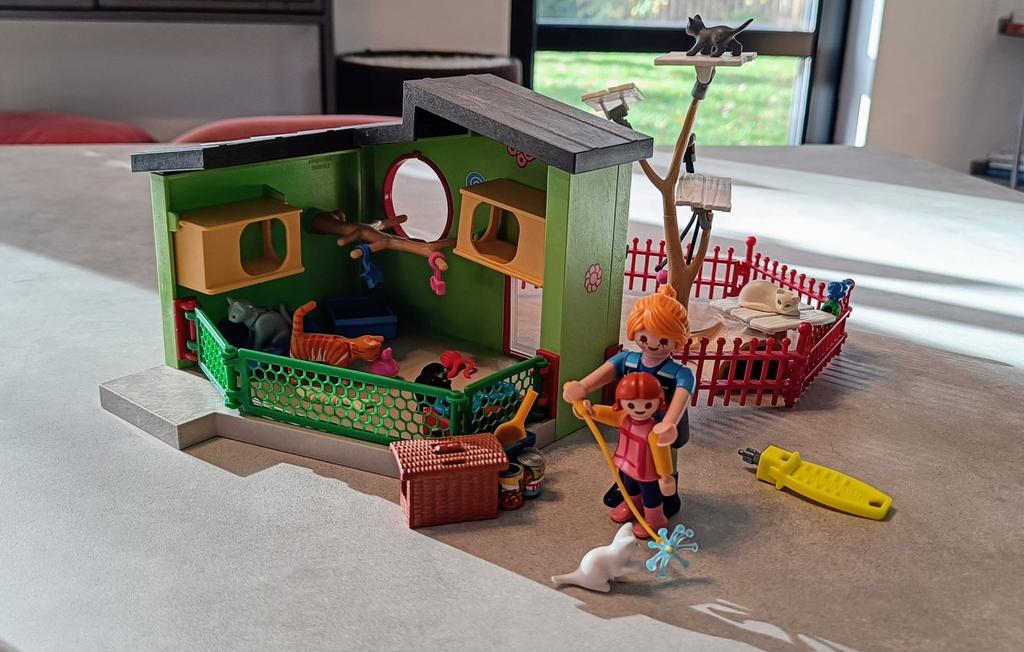 PLAYMOBIL City Life Kattenverblijf - 9276, Ophalen, Zo goed als nieuw, Los Playmobil
