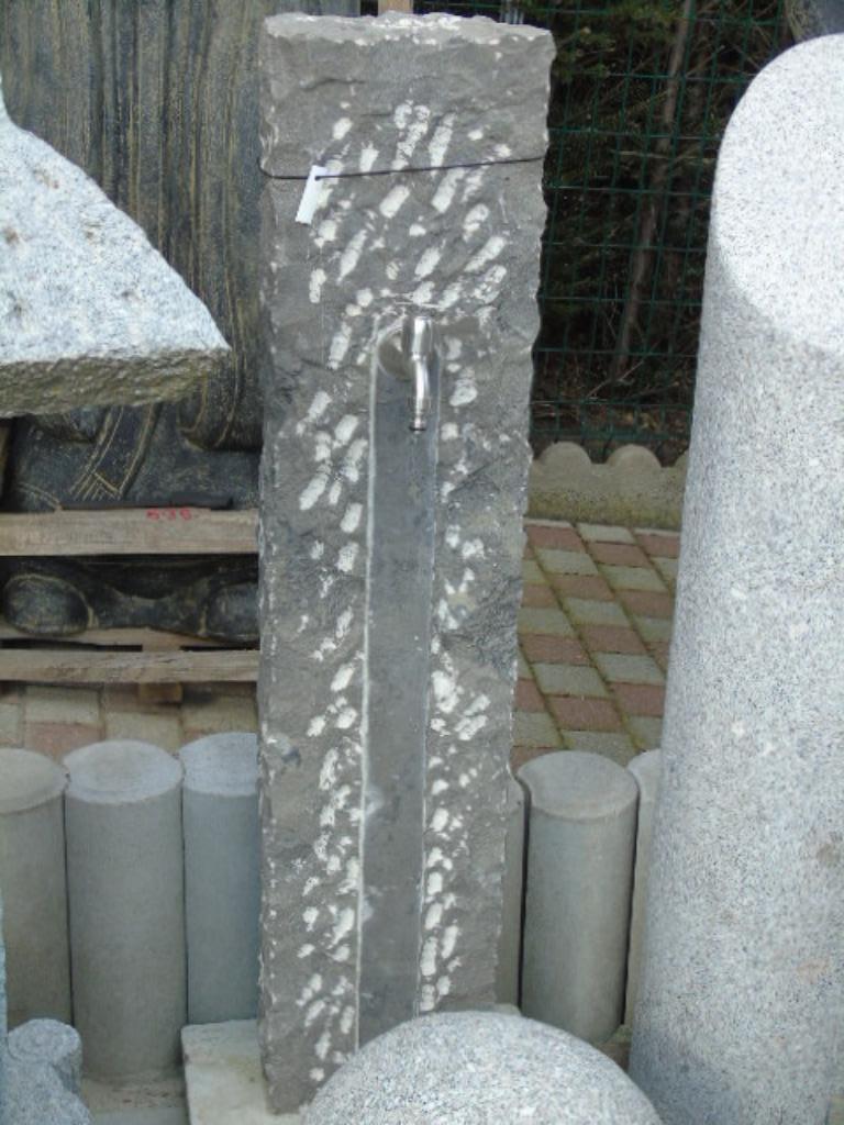 borne en pierre bleu brute et lisse + robinet !, Enlèvement, Neuf, Pierre, Fontaine