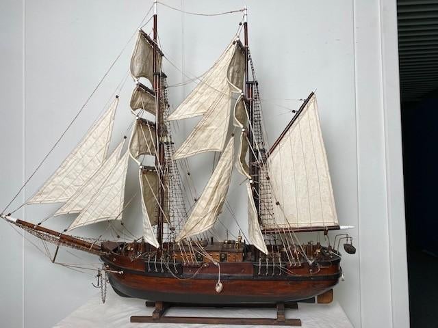 modelbouw  zeilboot, Hobby en Vrije tijd, Modelbouw | Boten en Schepen, Ophalen, Gebruikt