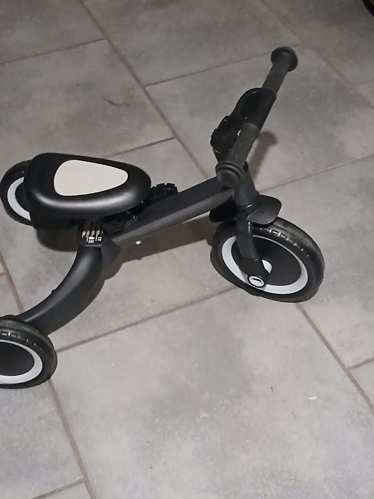 Loopfietsje zwart goede staat, Enlèvement