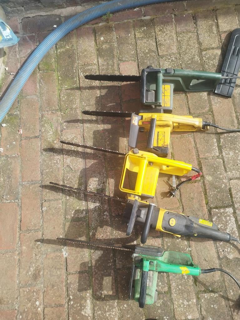 Tronçonneuse électrique  a vendre a l unité, Jardin & Terrasse, Outils à main, Enlèvement