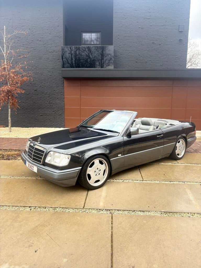 Mercedes-Benz A124/W124 200CE Cabriolet, Autos, Achat, Entreprise, Cabriolet, Automatique