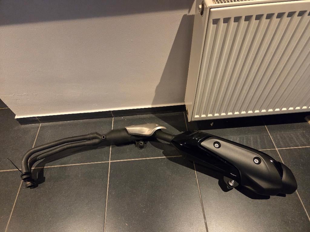 Système d'échappement Yamaha T-Max 560, Motos, Enlèvement, Utilisé