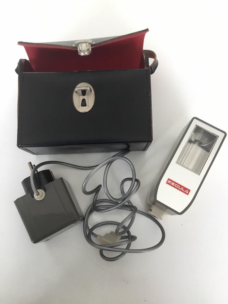 Vintage Regula Variant F flitser met case uit Duitsland, Ophalen of Verzenden, Flitser