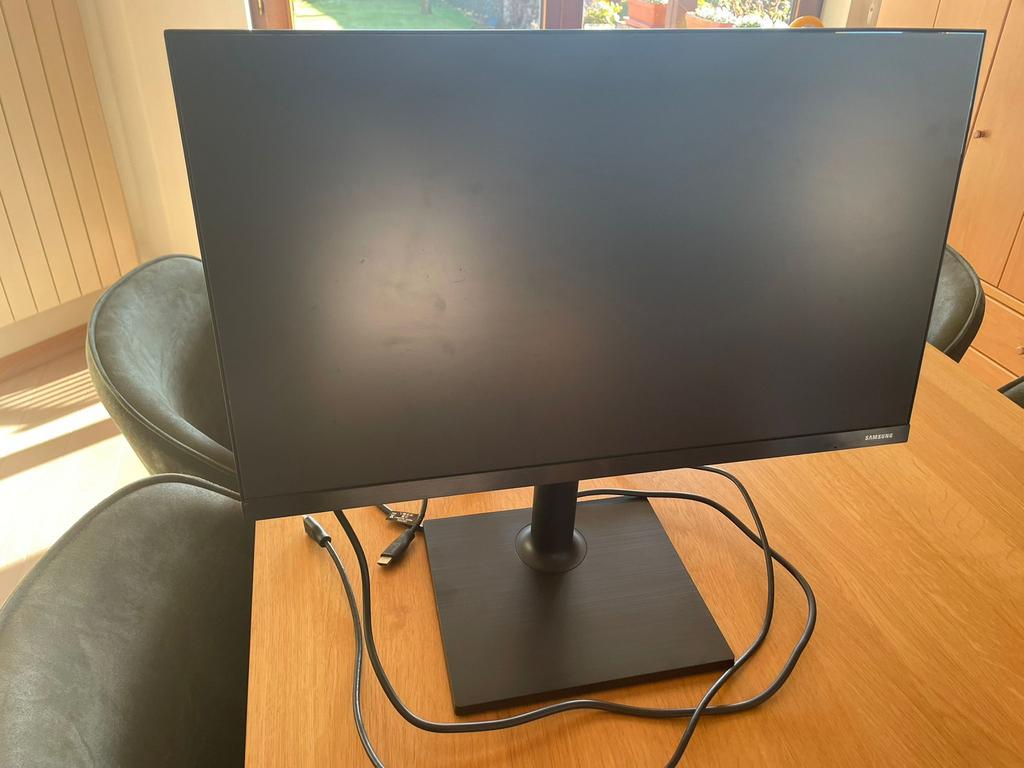 Samsung computer scherm 24 inch - Full HD - IPS, Informatique & Logiciels, Moniteurs, Comme neuf, DisplayPort, Réglable en hauteur