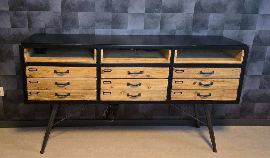 Vintage dressoir, Huis en Inrichting, Kasten | Dressoirs, Ophalen