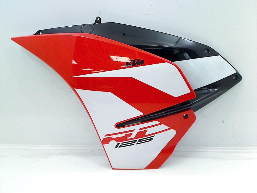 CARENAGE GAUCHE RC 125 2019 (RC125 F5003S1) (90508050000), Dhr. S. di Majo, Utilisé, Info@cama-motorparts.nl, P.J. Troelstraweg 8 8
3144 CX  MAASSLUIS, NL