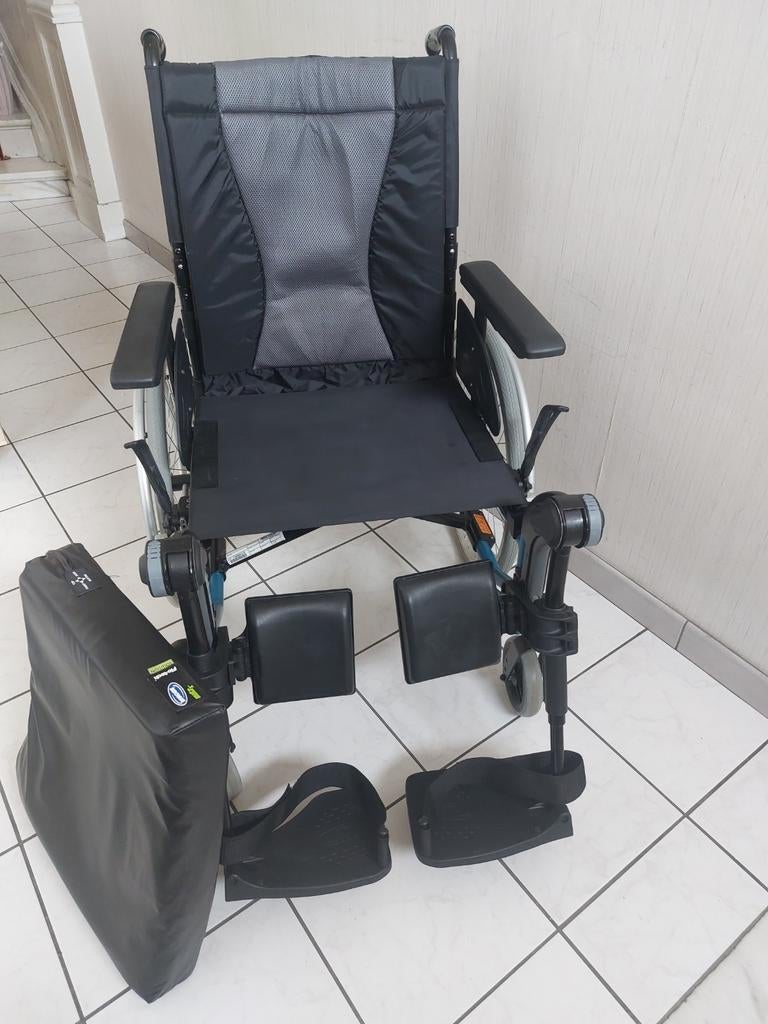Chaise roulante invacare, Divers, Chaises roulantes