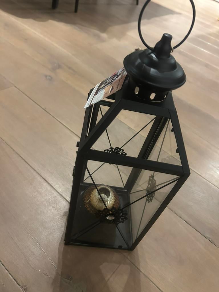 Lanterne, Enlèvement, Comme neuf