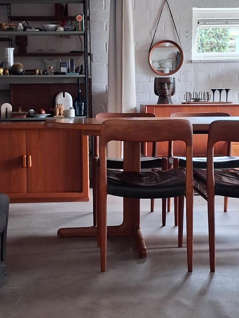 6 Niels Moller stoelen met eettafel retro jaren 60 Deens, Huis en Inrichting, Stoelen, Ophalen, Gebruikt, Bruin, Vijf, Zes of meer stoelen