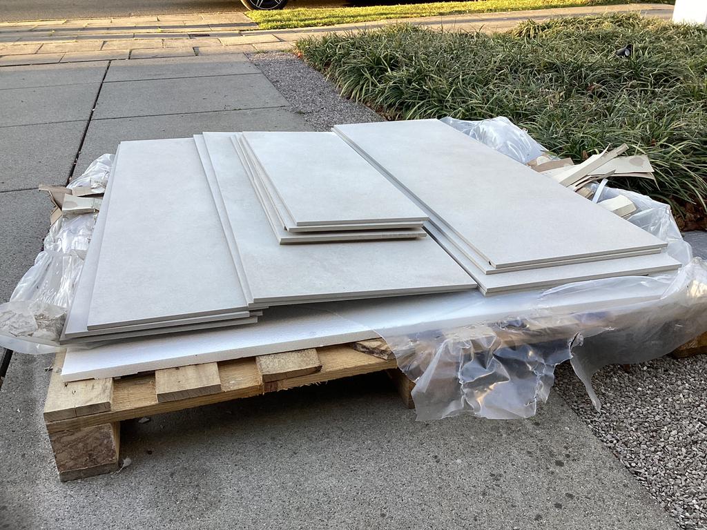 Gratis restje keramische tegels, Ophalen, Keramiek