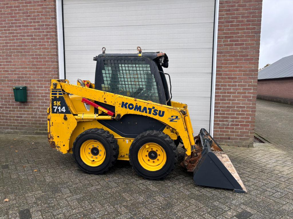 Chargeuse compacte Bobcat Komatsu SK714-5, Enlèvement