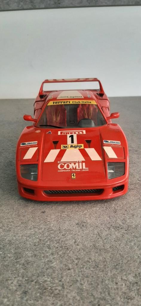 Ferrari F40
(1987) avec lettrage No 1., Hobby & Loisirs créatifs, Voitures miniatures | 1:18, Enlèvement