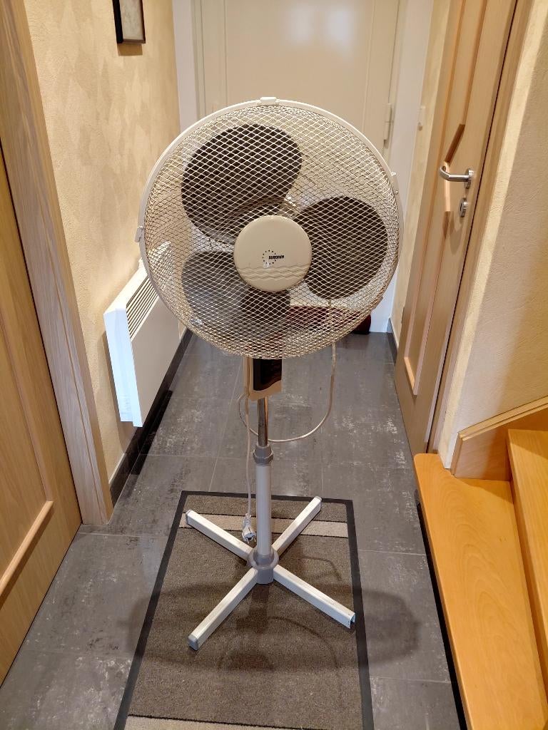 ventilator op voet, Elektronische apparatuur, Ventilatoren, Ophalen, Gebruikt, Statiefventilator
