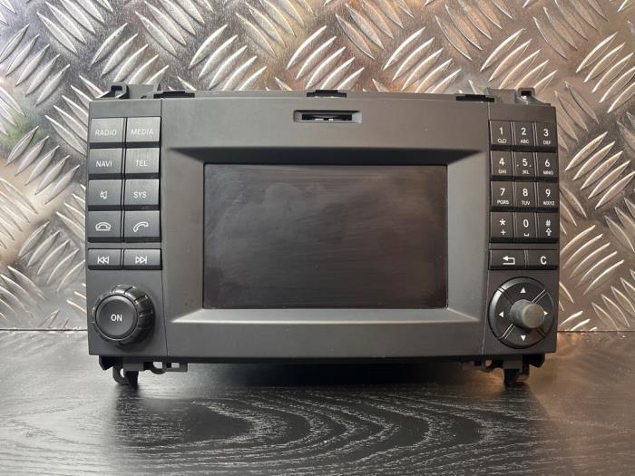 Radio d'un Mercedes Sprinter, -, 3 mois de garantie, Utilisé, -