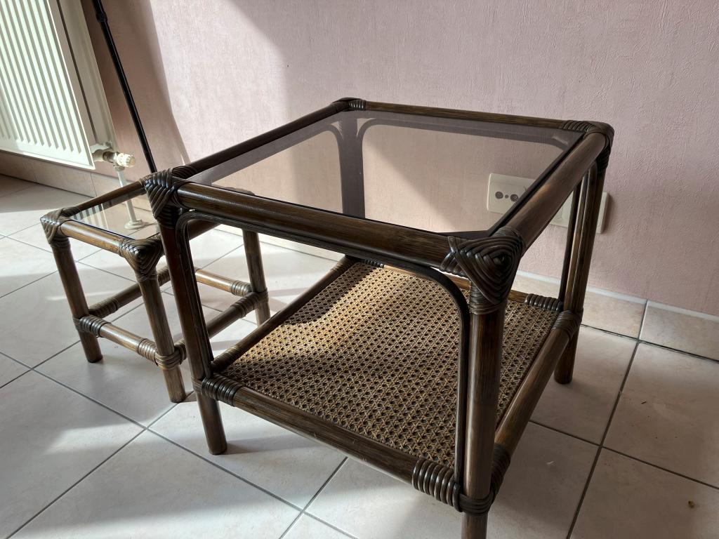 2 Rotan bijzettafeltjes, Ophalen, Zo goed als nieuw, Vierkant