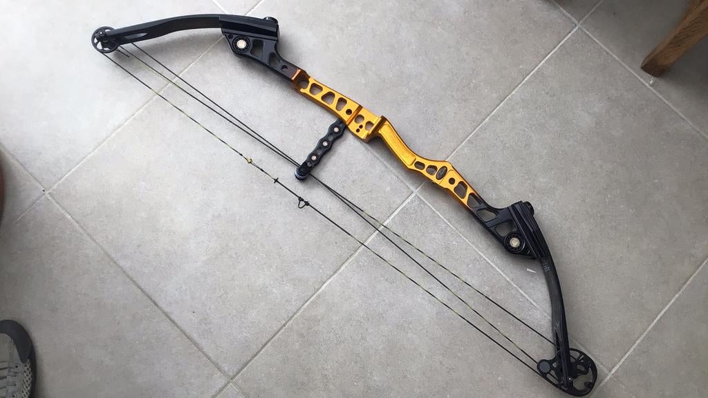 Linkse mathews, Ophalen of Verzenden, Zo goed als nieuw