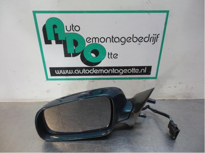 Buitenspiegel links van een Skoda Octavia (Octavia 97-), Gebruikt, -, -, Ophalen of Verzenden