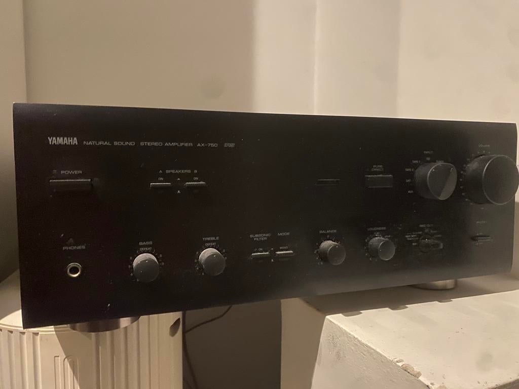 Yamaha stereo, TV, Hi-fi & Vidéo, Amplificateurs & Ampli-syntoniseurs, Comme neuf, Stéréo, Yamaha, Enlèvement ou Envoi