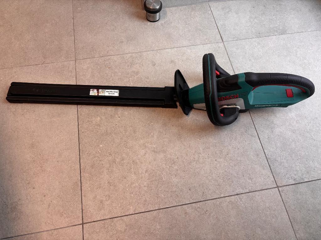 Heggeschaar elektrisch Bosch, Ophalen, Gebruikt, Elektrisch, BOSCH