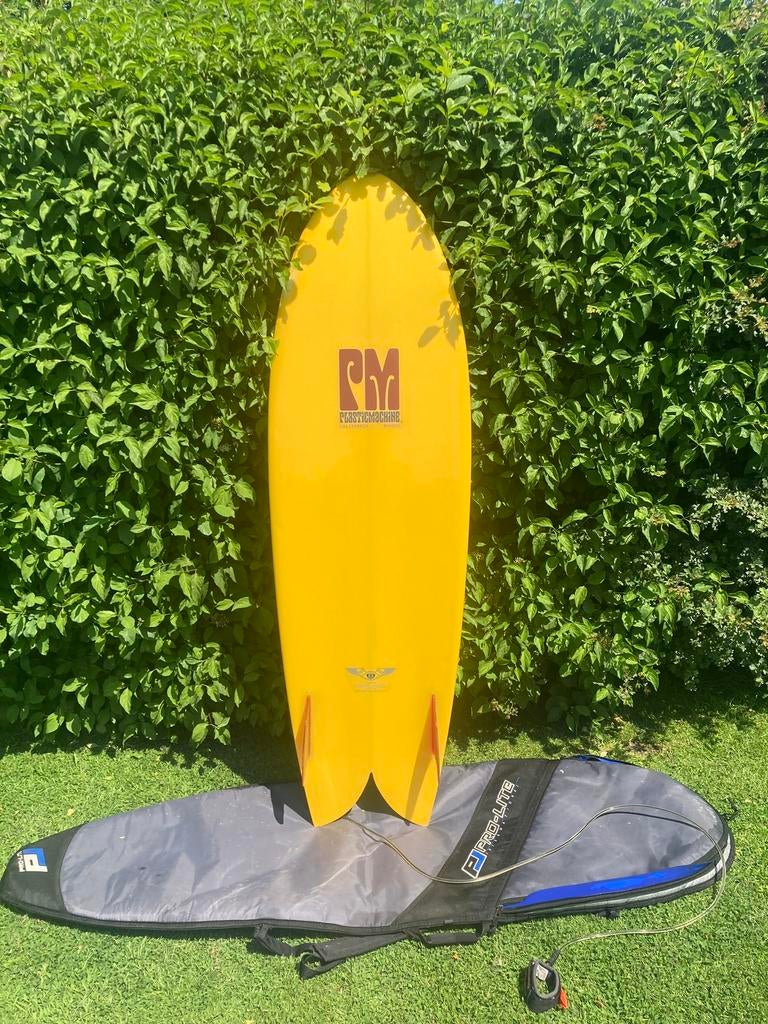 Surfplank: RT2 Fish board Plastic Machine., Watersport en Boten, Ophalen, Fish, Met draagtas