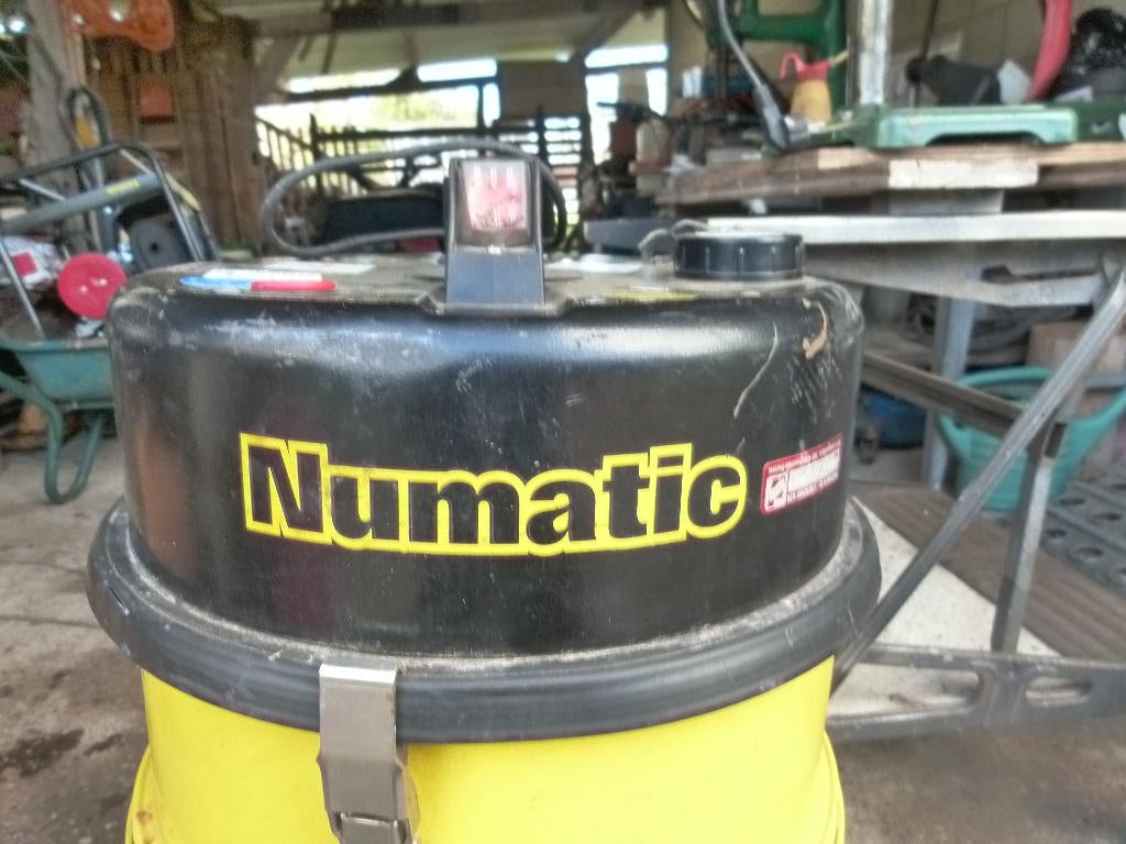 aspirateur industriel, Enlèvement, Utilisé, Aspirateur