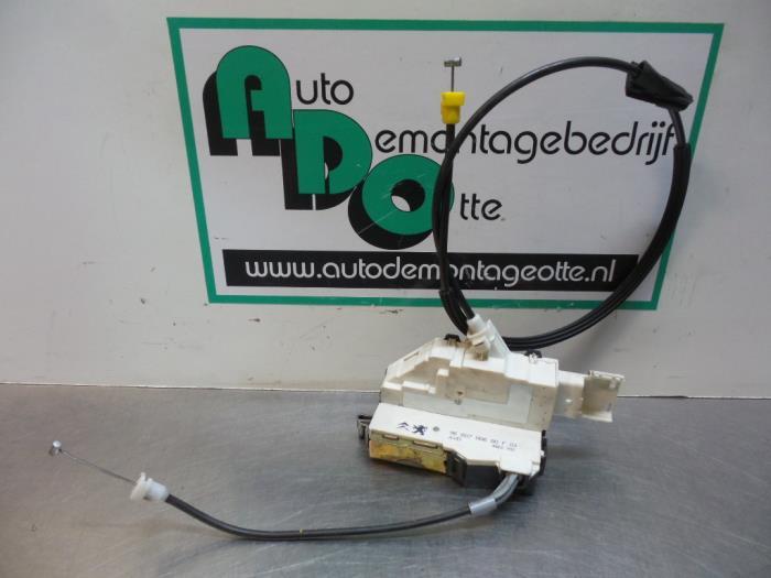 Serrure portière mécanique 2portes droite d'un Citroen C4, -, 3 mois de garantie, Utilisé, -