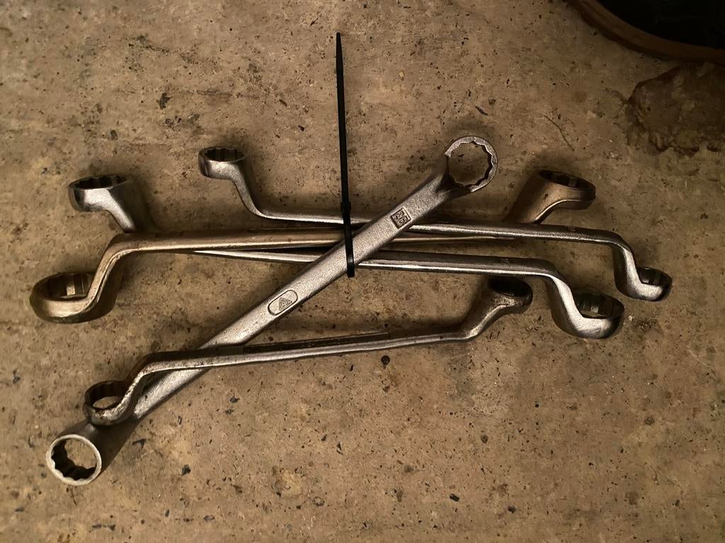 Lot cle, Ophalen, Zo goed als nieuw