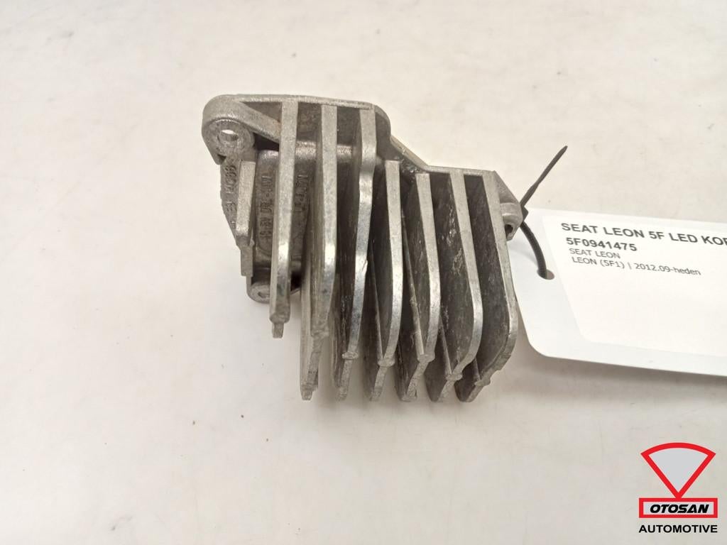 Module de phares LED pour Seat Leon 5F 5F0941475, Autos : Pièces & Accessoires, Autovia A-2, Km 585 585
08760  Martorell, ES, SEAT S.A.