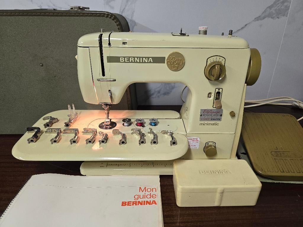 BERNINA 707*Jubileumeditie* - Naaimachine, Hobby en Vrije tijd, Ophalen of Verzenden, Zo goed als nieuw, Naaimachine, Bernina