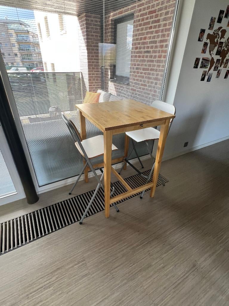 Hoge eettafel met 2 Stoelen, Huis en Inrichting, Ophalen, Gebruikt, 50 tot 100 cm, Vierkant