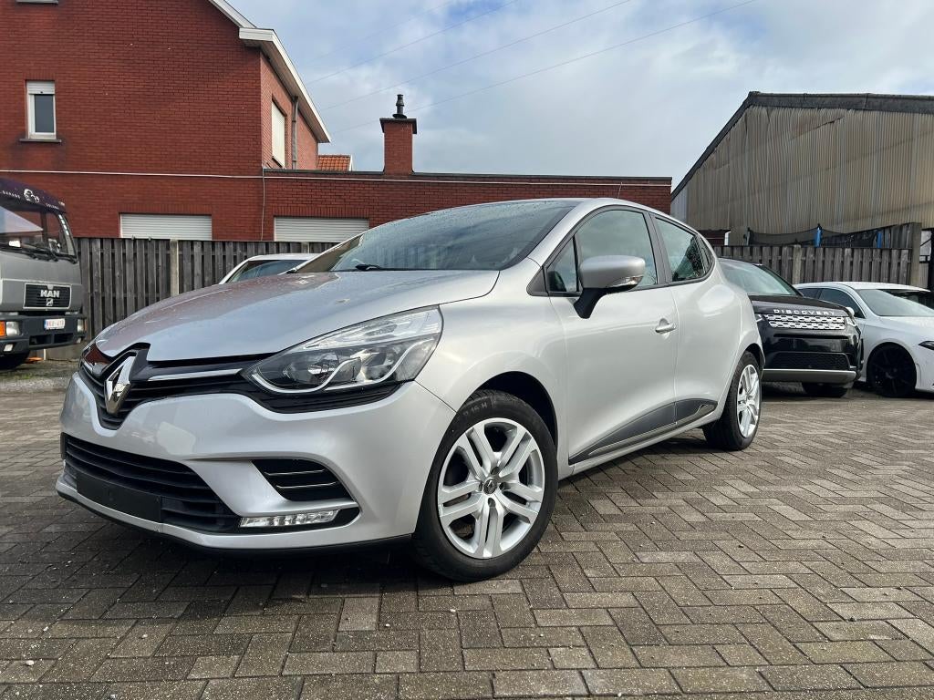 Clio benzine 0.9 90 pk | 30.000 km!! | onderhoud | garantie, Auto's, Voorwielaandrijving, Stof, 5 deurs, Zilver of Grijs
