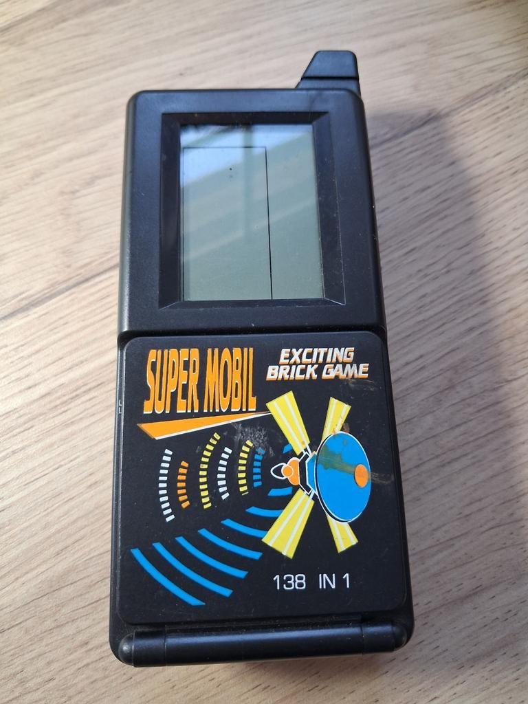 Super mobil. Exciting Brick game., Ophalen