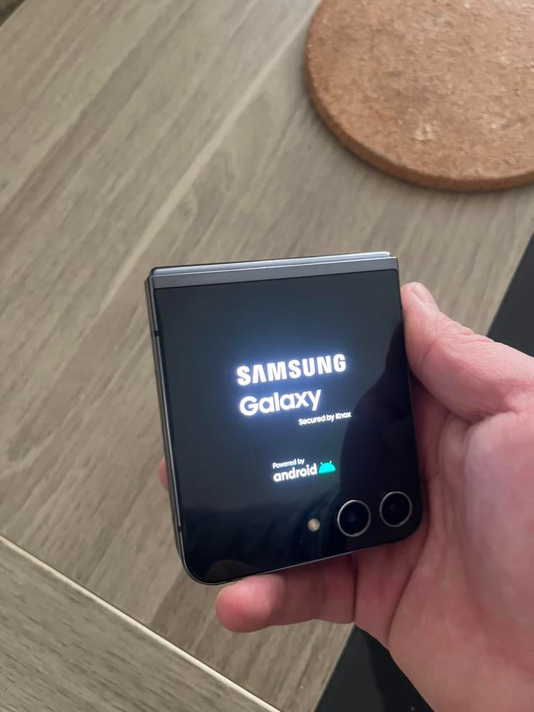 Samsung z flip 5 512 giga, Telecommunicatie, Mobiele telefoons | Samsung, Ophalen, Zo goed als nieuw
