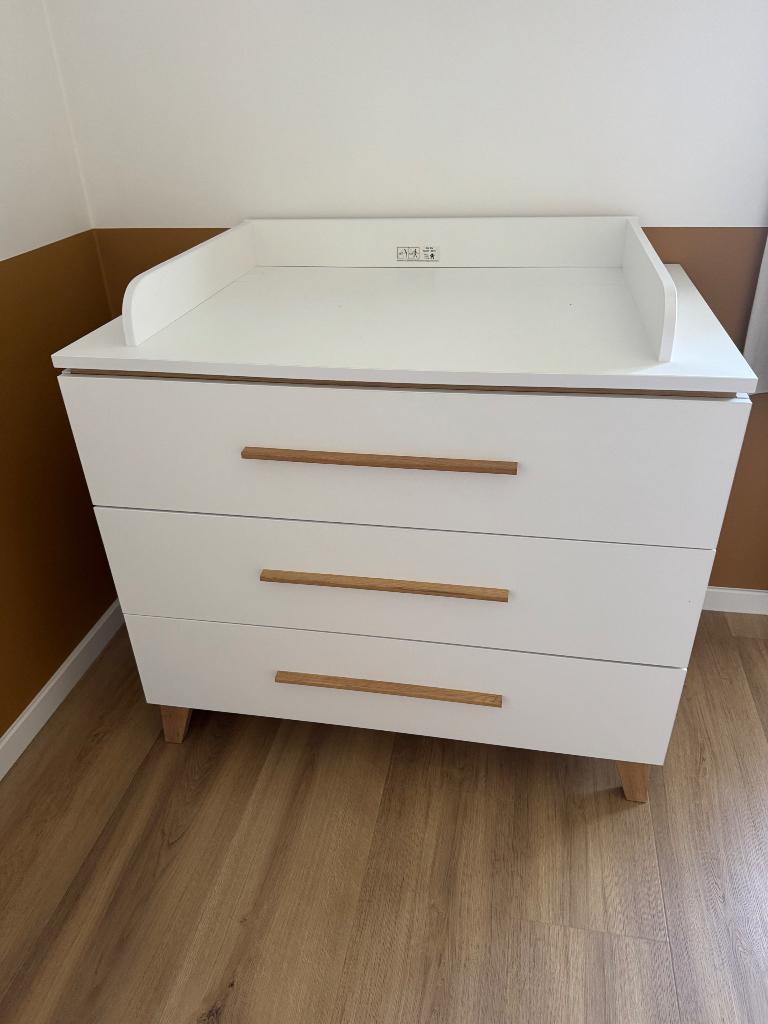 Commode babykamer, Kinderen en Baby's, Ophalen, Zo goed als nieuw, Commode