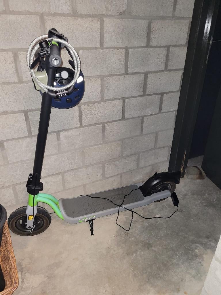 Elektrische step, Fietsen en Brommers, Ophalen, Zo goed als nieuw, Elektrische step (E-scooter)