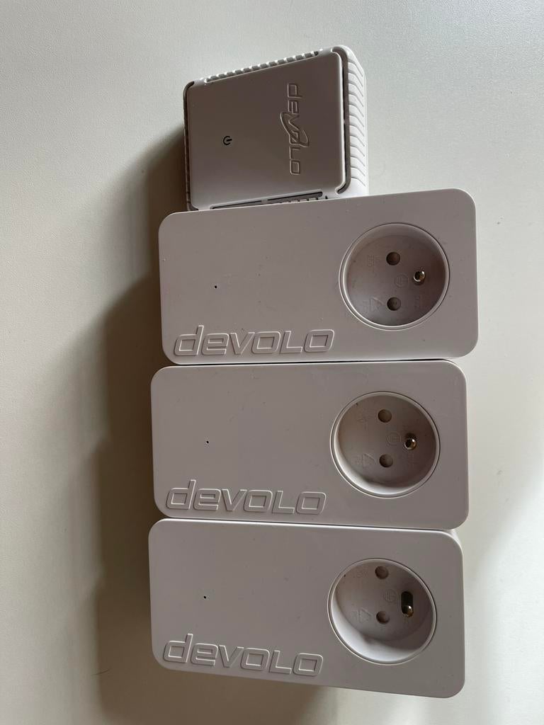 3 DLAN 1200+ lan adapters en 1 DLAN 200 AVDUO, Ophalen of Verzenden, Gebruikt