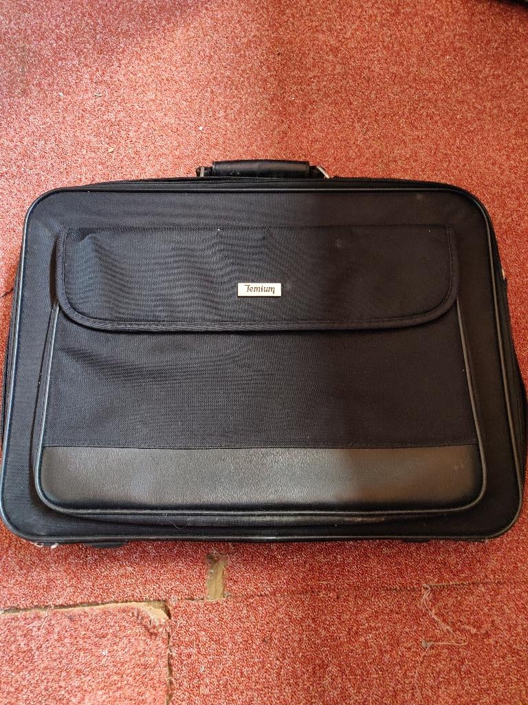 Laptop tas voor alle grote, Computers en Software, Laptoptassen, Ophalen, 17 inch of meer, Zo goed als nieuw, Schoudertas