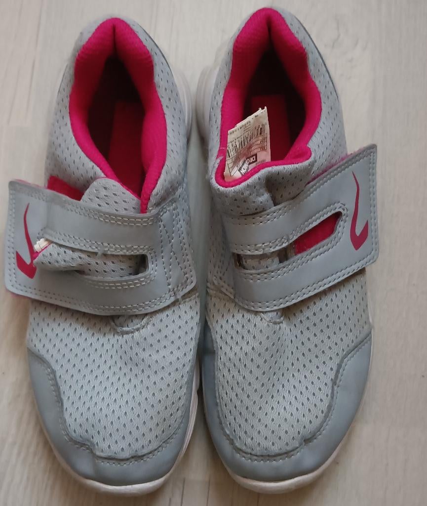 sportschoenen Decathlon, Kinderen en Baby's, Kinderkleding | Schoenen en Sokken, Gebruikt, Meisje, Sportschoenen, Decathlon