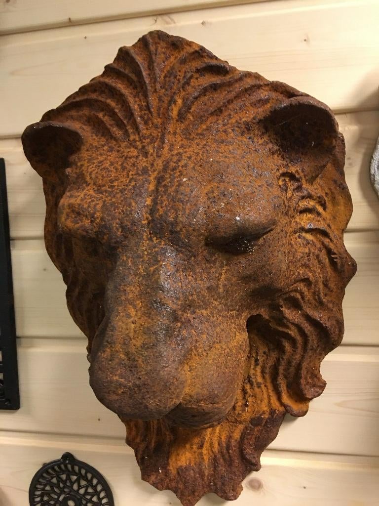 Fontaine murale, bec verseur - grosse tête de lion, fonte., Jardin & Terrasse, Pièces d'eau & Fontaines, Enlèvement ou Envoi, Fonte